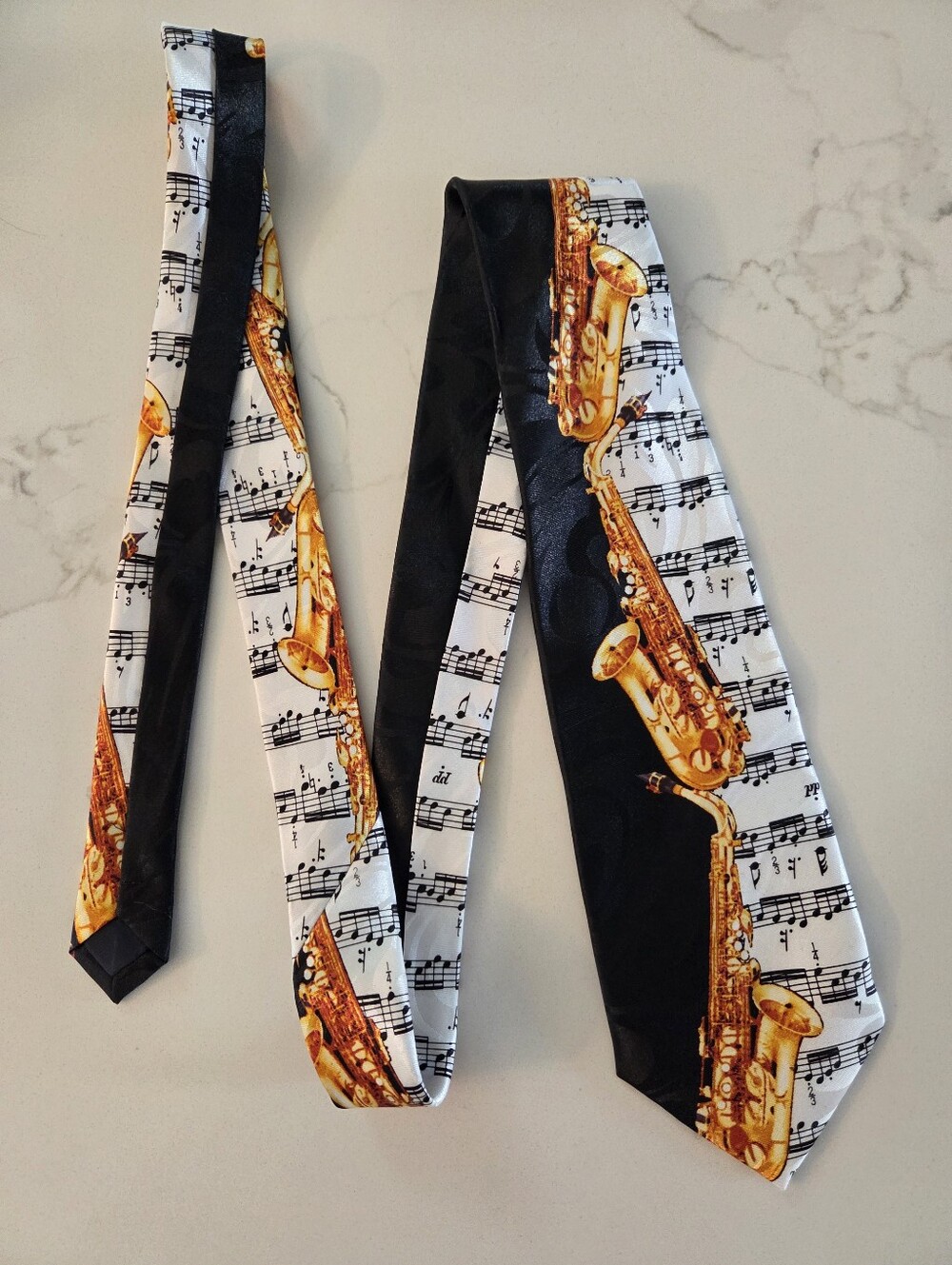 Saxophone Print Tie - Musical Note Design